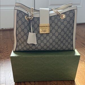 Gucci Padlock GG Medium Shoulder Bag